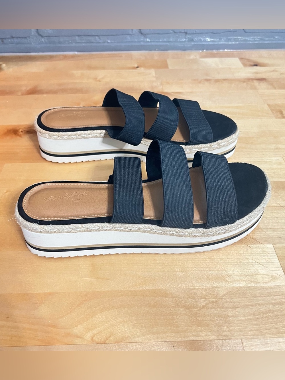 Universal Thread Black Triple-Strap Platform Slide Sandals